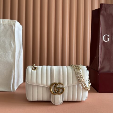 Gucci Marmont系列手袋肩背包白色 型号A006xw