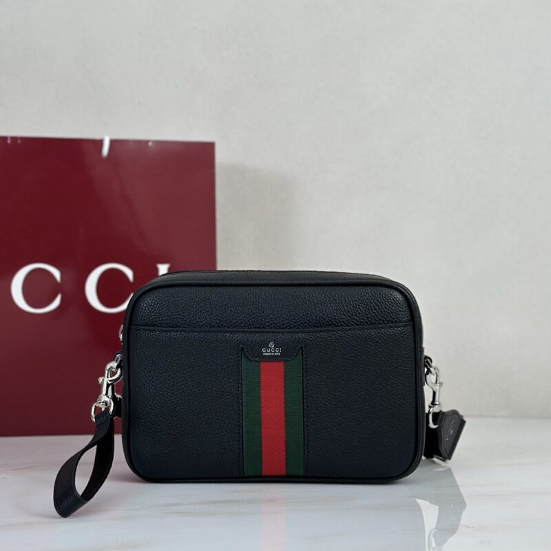 Gucci 克皮斜挎包 型号A006ZN