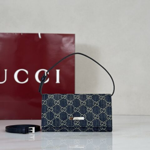 Gucci 深蓝牛仔腋下包 型号A002KG
