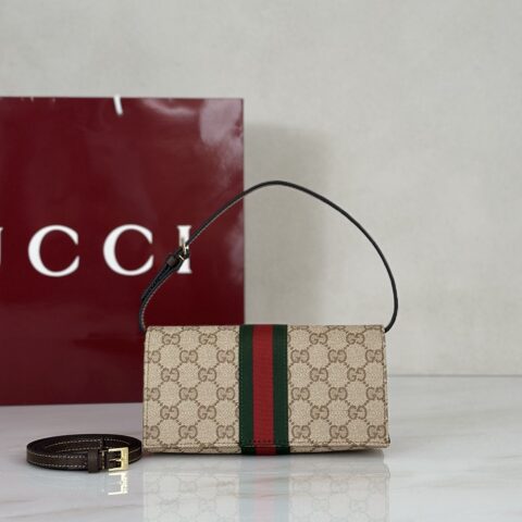 Gucci 杏水晶布腋下包 型号A002KM