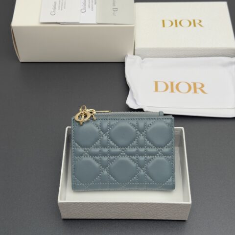 Dior Lady Dahlia系列钱包 云雾蓝腾格纹羊皮 S6037