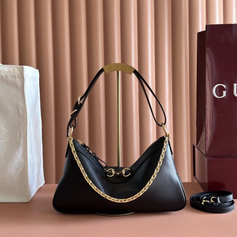 Gucci Core系列肩背包黑色 型号A00CI1
