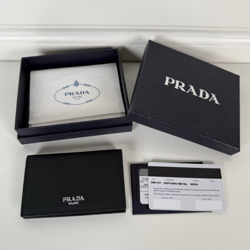 Prada 男女通用鹿皮卡夹黑色 型号2MC101