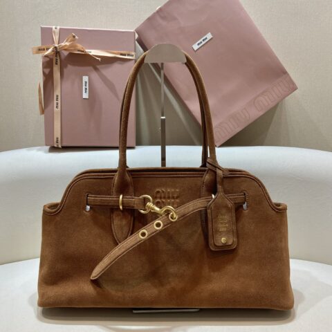 MiuMiu Aventure手袋麂皮茶棕色 型号5BG310