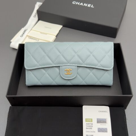 Chanel 牛皮钱包 天蓝色细球纹皮金色钢唛 型号A80758