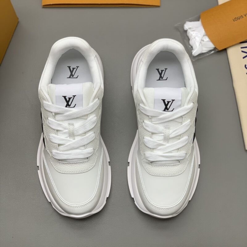 LV 男士休闲运动鞋白色 采用光滑牛皮革