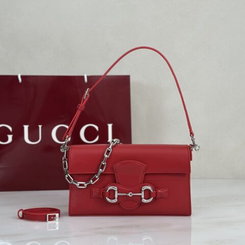Gucci 大红色单肩包 型号A006KQ