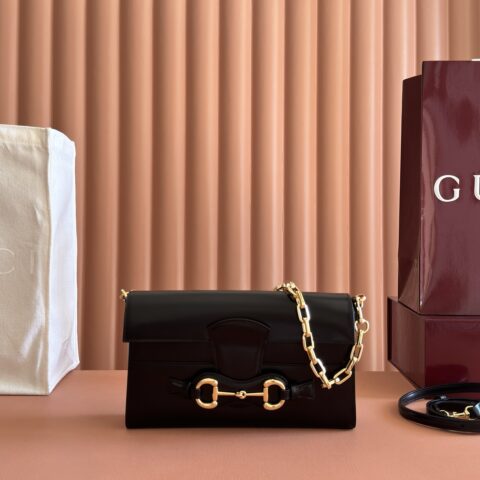 Gucci Primavera系列肩背包黑皮 型号A006KQ