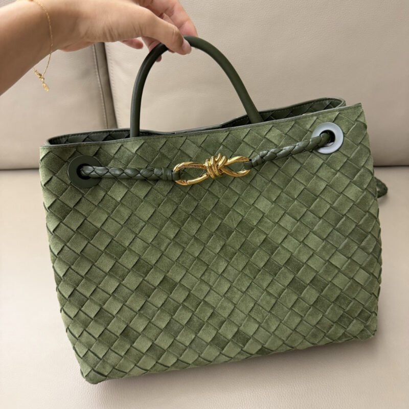 BV Andiamo手提包 麂皮苔原绿中号 型号766016