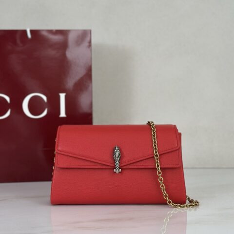 Gucci 亮红斜挎肩背包 型号876531