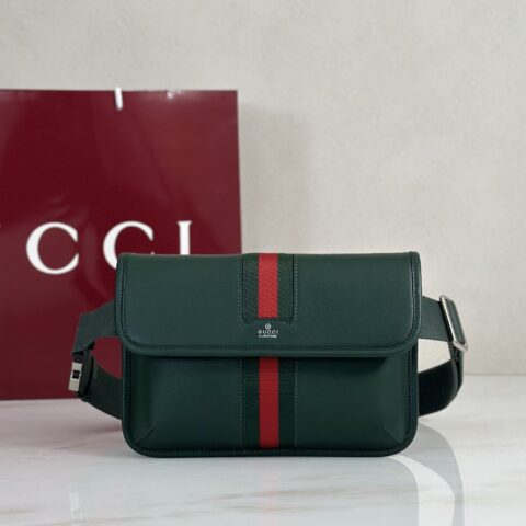 Gucci 绿皮腰包 型号867032
