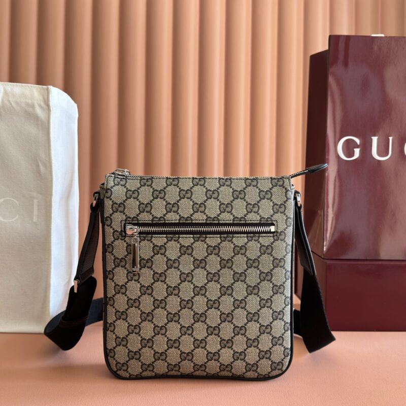 Gucci Core系列单肩斜挎包黑色 型号A00CS7