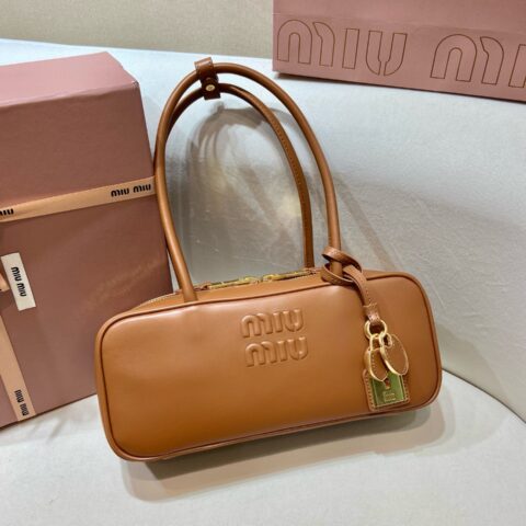 MiuMiu Beau手袋棕色 型号5BB173