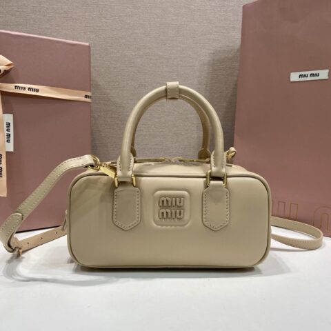 MiuMiu 新款保龄球包SoftyPadded沙色 型号5BB142
