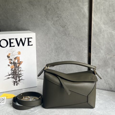 Loewe puzzle手袋小牛皮 卡其绿 ID0681
