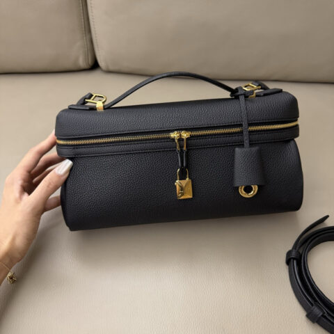 Loro Piana L29-Extra Softy Bag 摔纹黑色 FLW0113