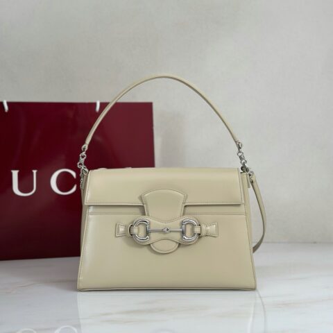 Gucci 杏色手提斜挎包 型号A006N6