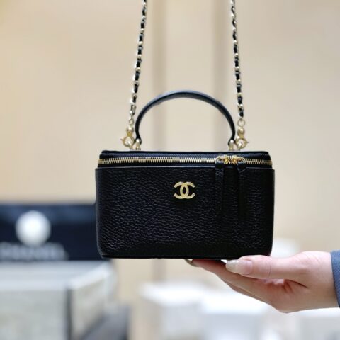 Chanel 26K 手柄盒子化妆包黑色 型号AP5573