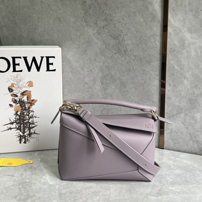 Loewe 最新做法puzzle手袋高级香芋紫小号 ID0681