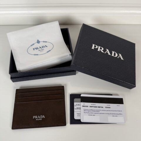 Prada 男女通用款式双色皮小卡包 型号2MC025