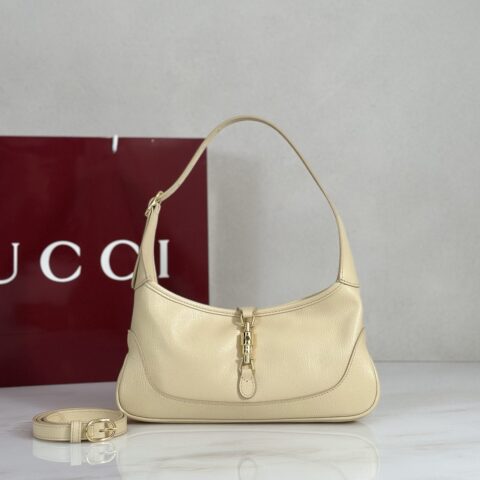 Gucci 浅黄色肩背腋下包 型号863137
