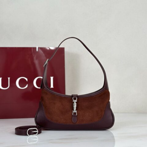 Gucci 栗色反绒肩背包 型号863137